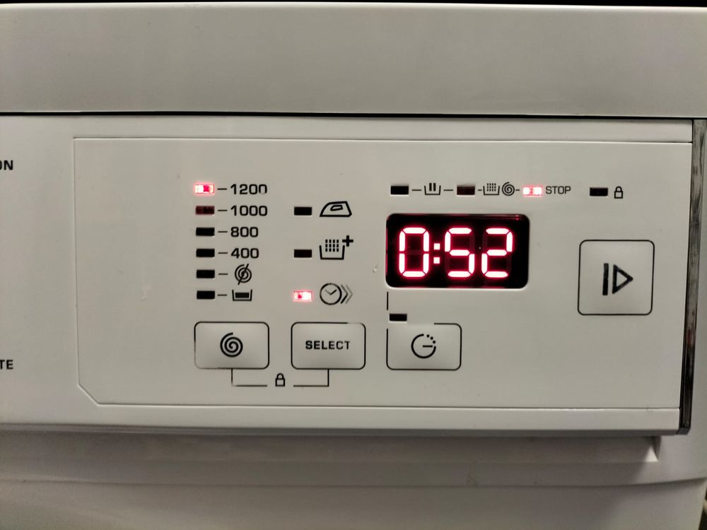 Machine &agrave; laver le linge de marque Brandt (r&eacute;f&eacute;rence Electroménager