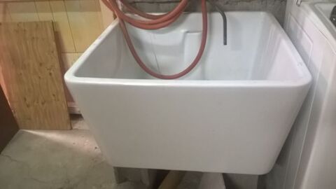 Sanitaire C�ramique BAC + LAVABO 300 Caudi�s-de-Fenouill�des (66)