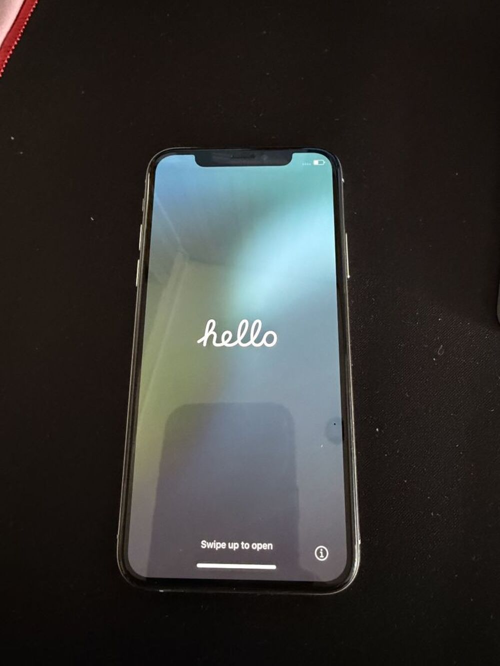 iPhone XS 64GB - Ne d&eacute;marre plus - Pour pi&egrave;ces (&eacute;cran OK) Téléphones et tablettes