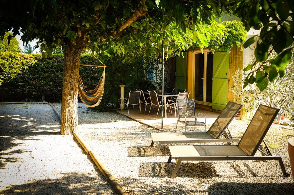 Vente Maison Maison individuelle 92m² - 3 chambres, jardin et garage Entraigues-sur-la-sorgue