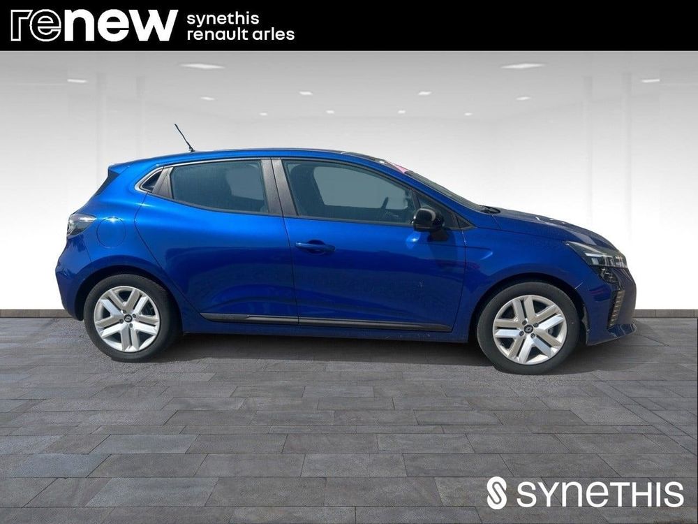 Clio V Clio E-Tech full hybrid 145 Evolution 2023 occasion 13200 Arles