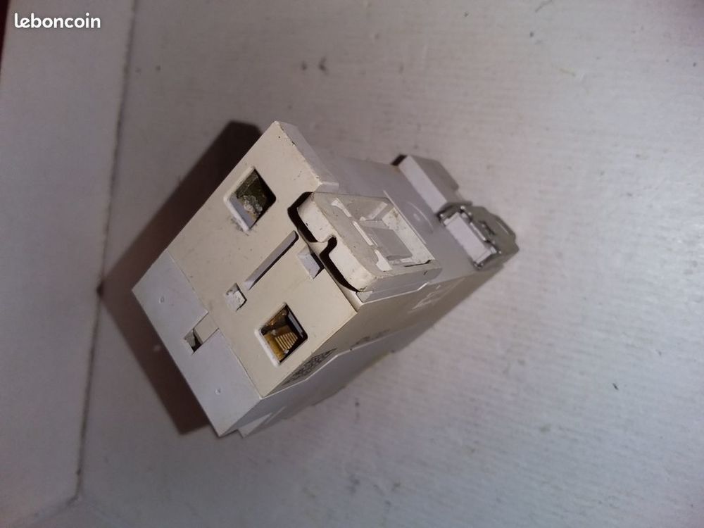 HAGER Interrupteur diff 40A 30mA type AC 230V - CDC742F Bricolage