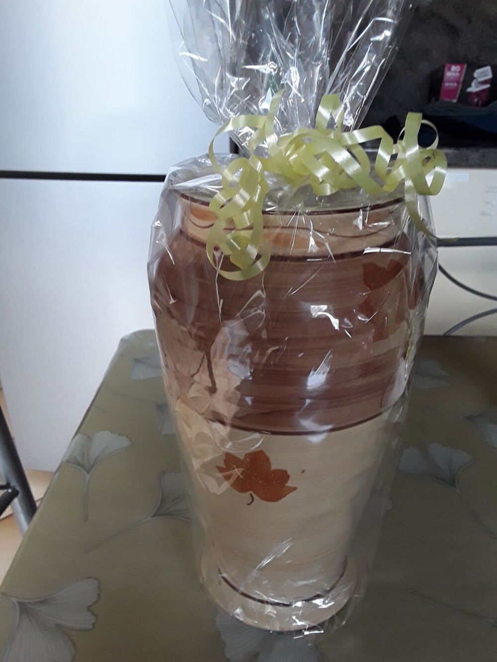 Vase marron et beige Décoration