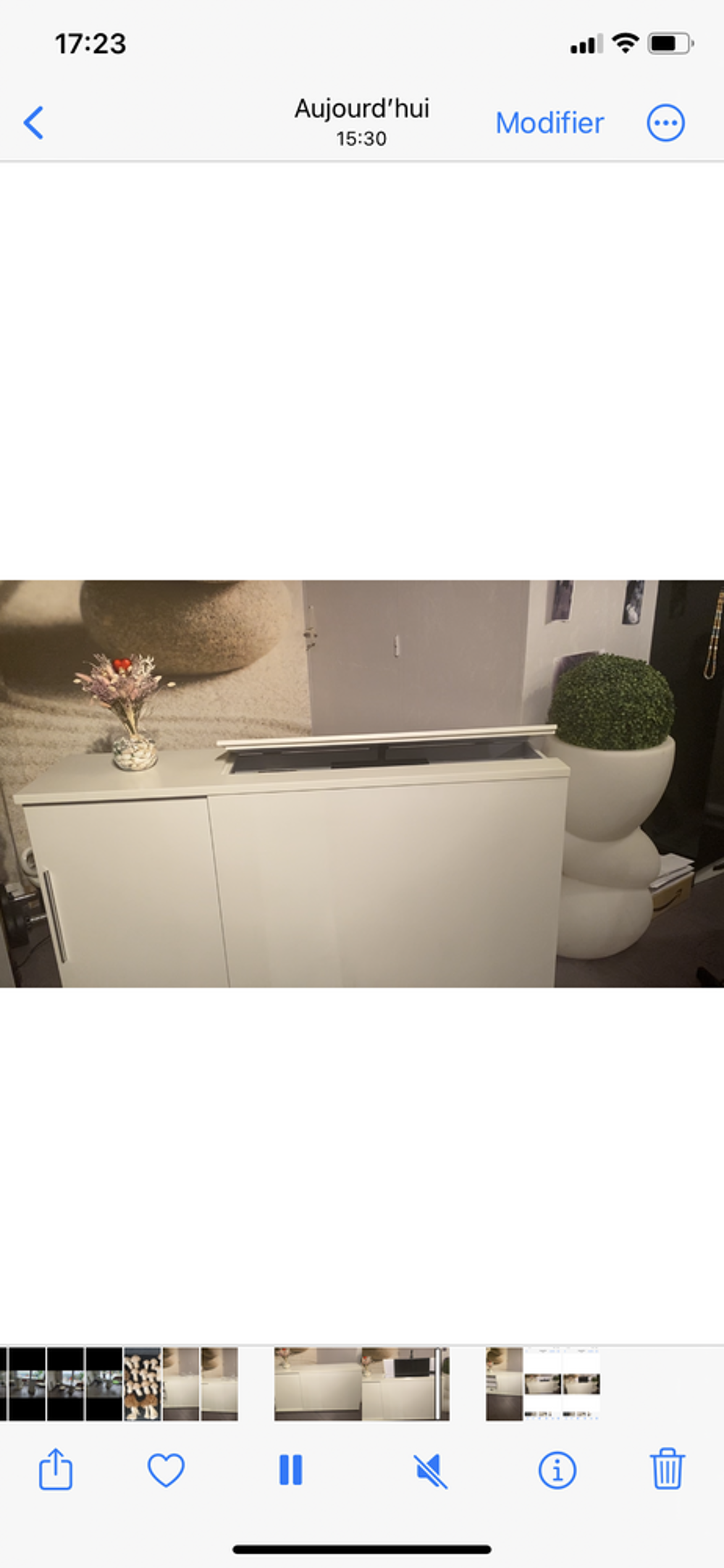 Meuble tv blanc laqu&eacute; 
Meubles