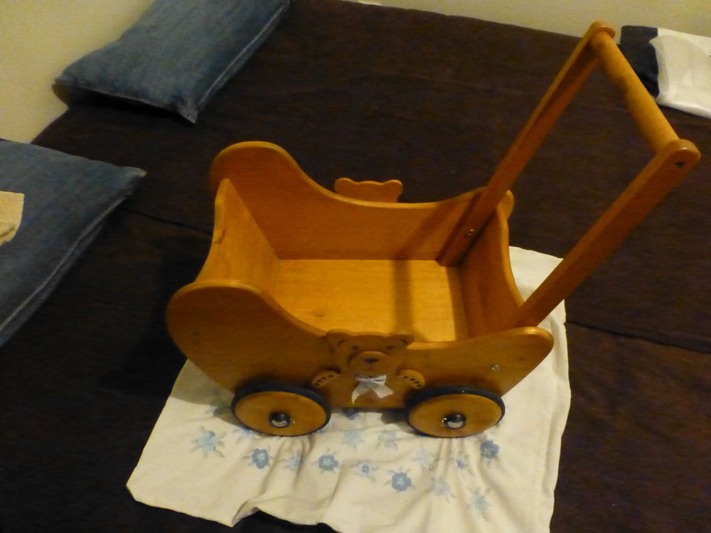 POUSSETTE BOIS Jeux / jouets