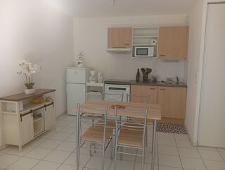  Appartement à louer 3 pièces 58 m²