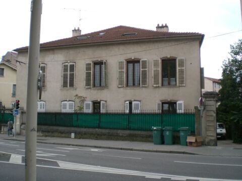  Appartement � louer 3 pi�ces 77 m�