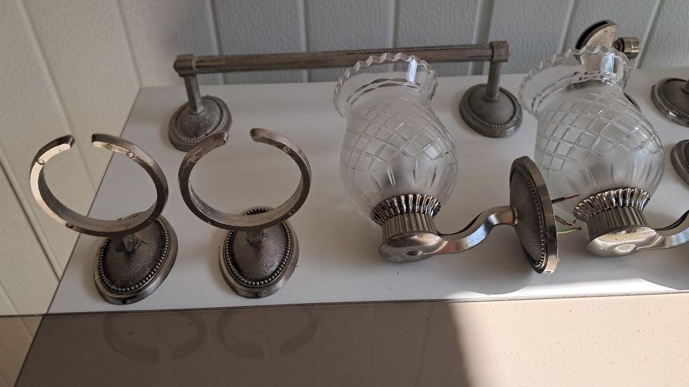 Accessoires salle de bain Meubles