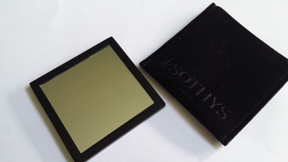 Vintage miroir de poche en m&eacute;tal : Paris Sothys 