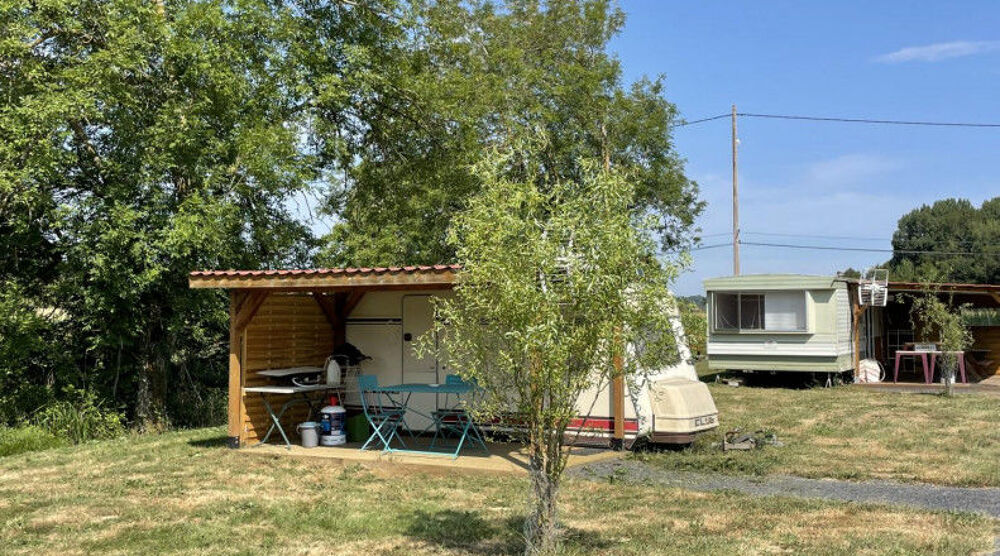   Une caravane pour 1 adulte et un enfant, au camping Prévert  Aquitaine, Lespielle (64350)