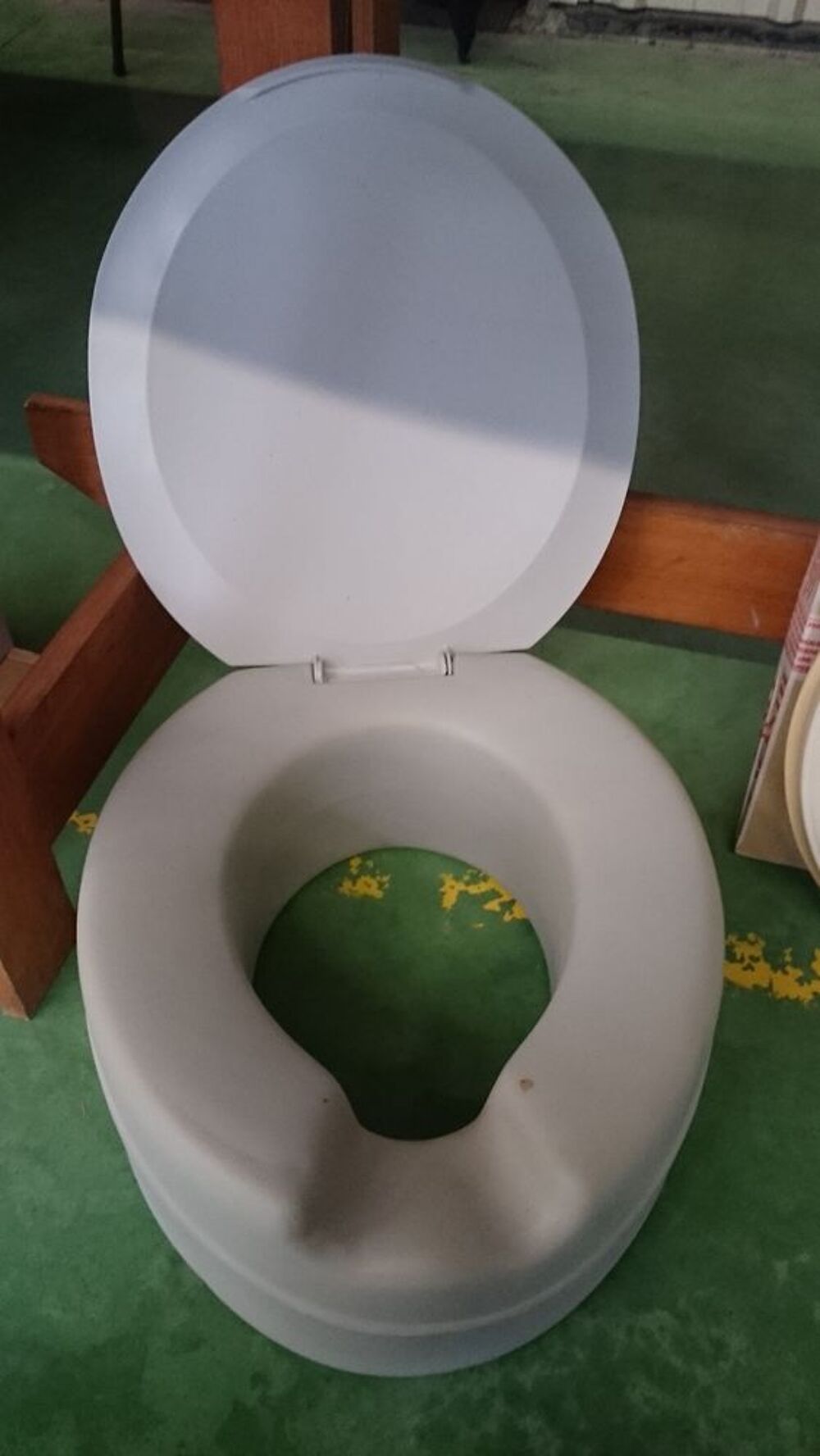 r&eacute;hausseur WC adulte, neuf Bricolage