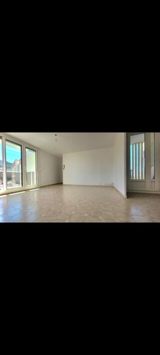  Appartement à vendre 4 pièces 68 m² Marseille