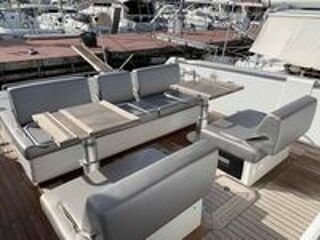 Vedette - Yacht - Offshore 2017 occasion 83990 Saint-Tropez