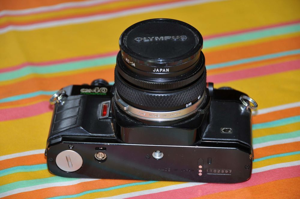 Appareil photo argentique OM40 Photos/Video/TV