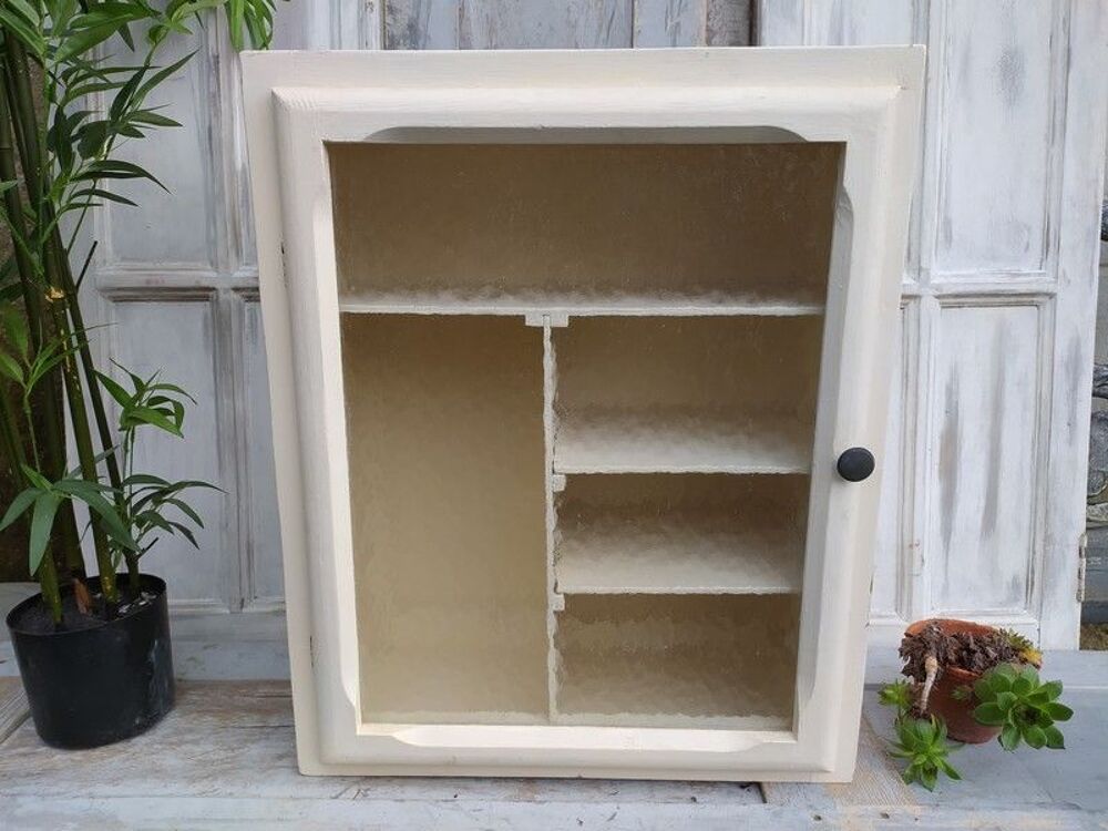 Grande Armoire Vitrine Murale Vintage
Meubles