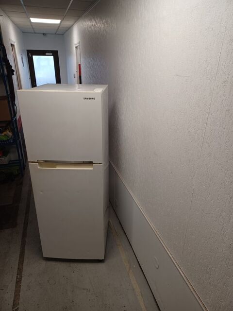 Refrigerateur congelateur samsung  250 Gretz-Armainvilliers (77)