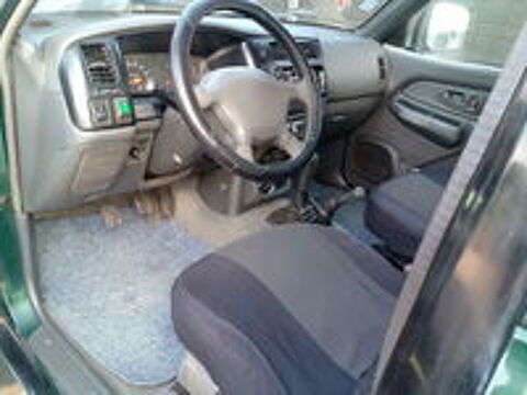 L200 2.5 TD 136 SINGLE CAB INFORM 2002 occasion 83230 Bormes-les-Mimosas