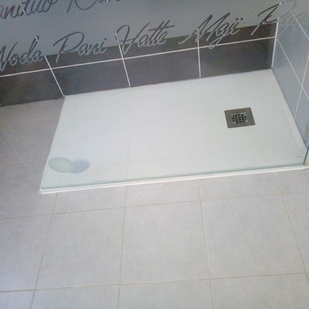   Plomberie dans la  salle d'eau 