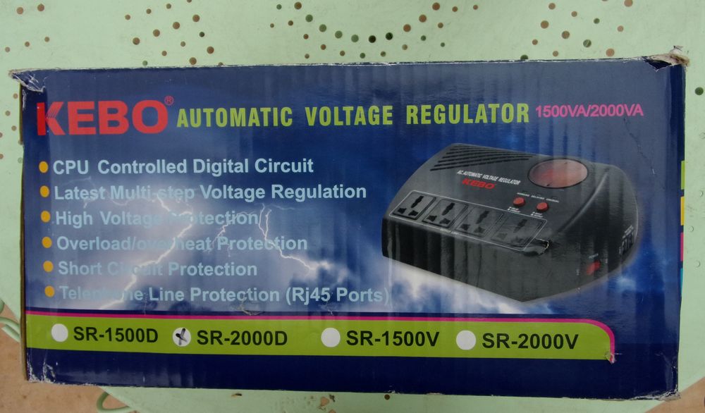 R&eacute;gulateur stabilisateur de courant 220 volts Bricolage