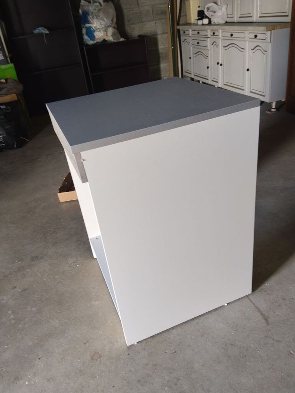 MEUBLE FOUR BAS BLANC ET GRIS BETON Meubles