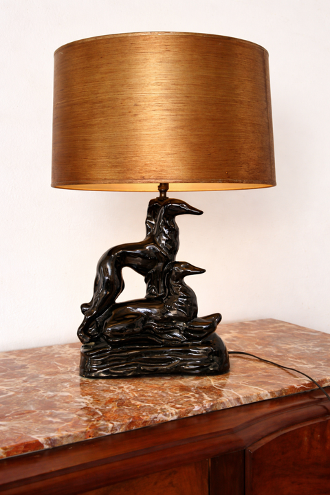 Lampe Art Déco Lévriers Pied sculpté abat-jour doré 180 Saint-Seurin-de-Cadourne (33)