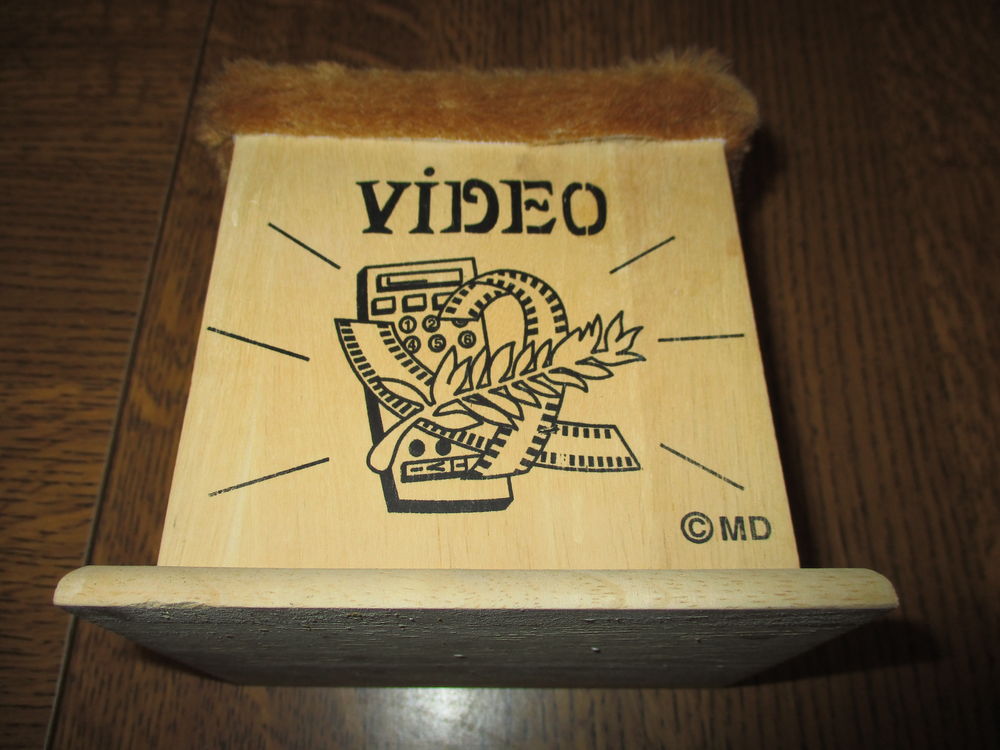 boitier T&eacute;l&eacute;vision et Vid&eacute;os neuf en bois Photos/Video/TV
