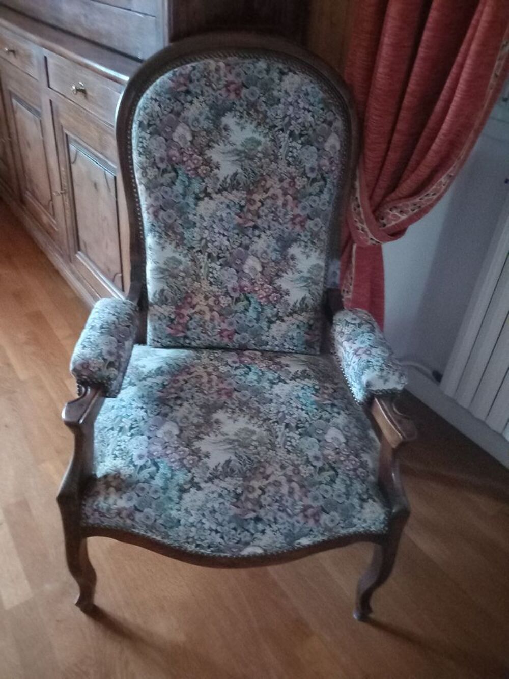 2 fauteuil s Voltaire ancien bon &eacute;tat pi&egrave;ce 50 € Meubles