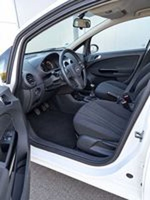 Corsa 1.3 CDTI - 75 EcoFlex Cosmo 2009 occasion 17000 La Rochelle