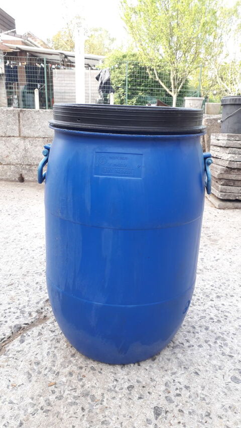 Petits tonneaux/barils 60 litres. 36 Flers-en-Escrebieux (59)