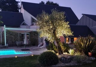  Maison � vendre 7 pi�ces 210 m�