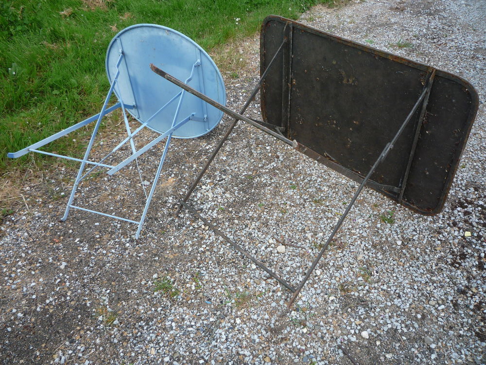 Table fer t&ocirc;l&eacute; / terrasse / jardin
Jardin