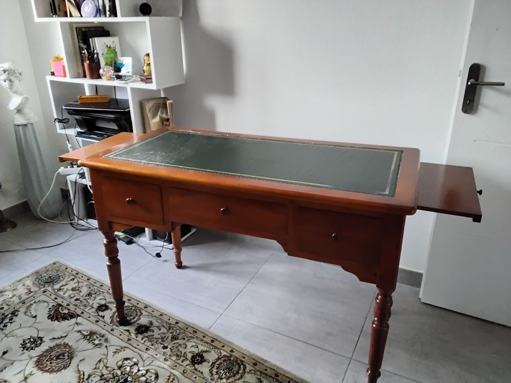 bureau merisier style Louis Philippe bon &eacute;tat, Meubles