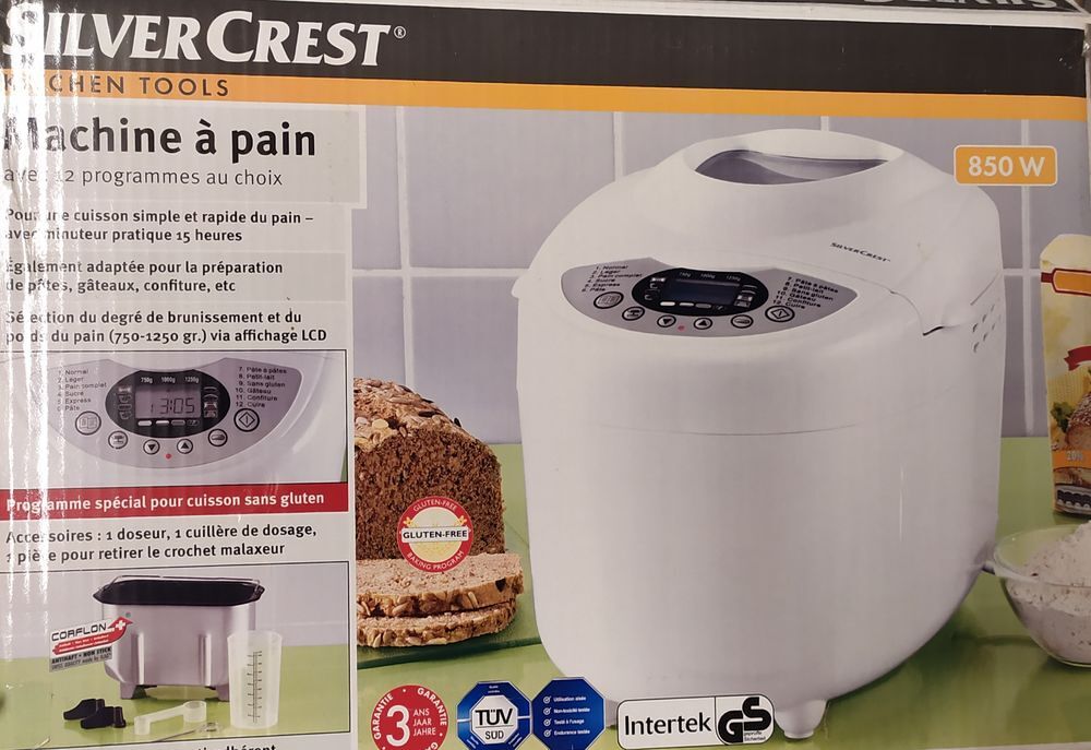 Machine &agrave; pain non utilis&eacute;, dans carton d'origine , Electroménager