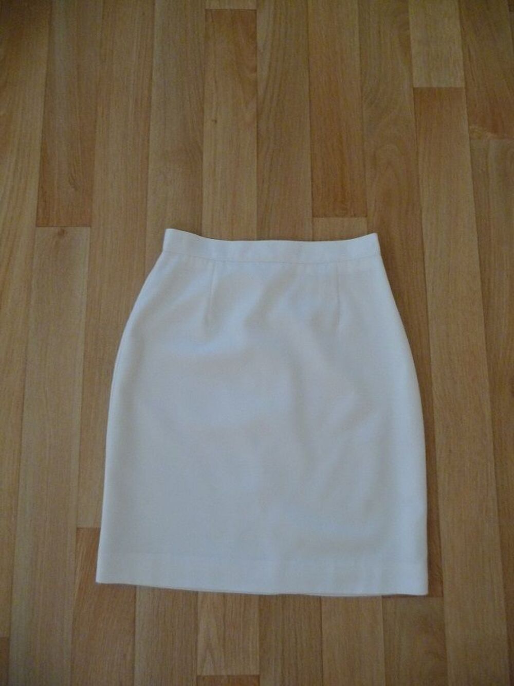 Jupe ivoire taille 36 - Neuve Vêtements