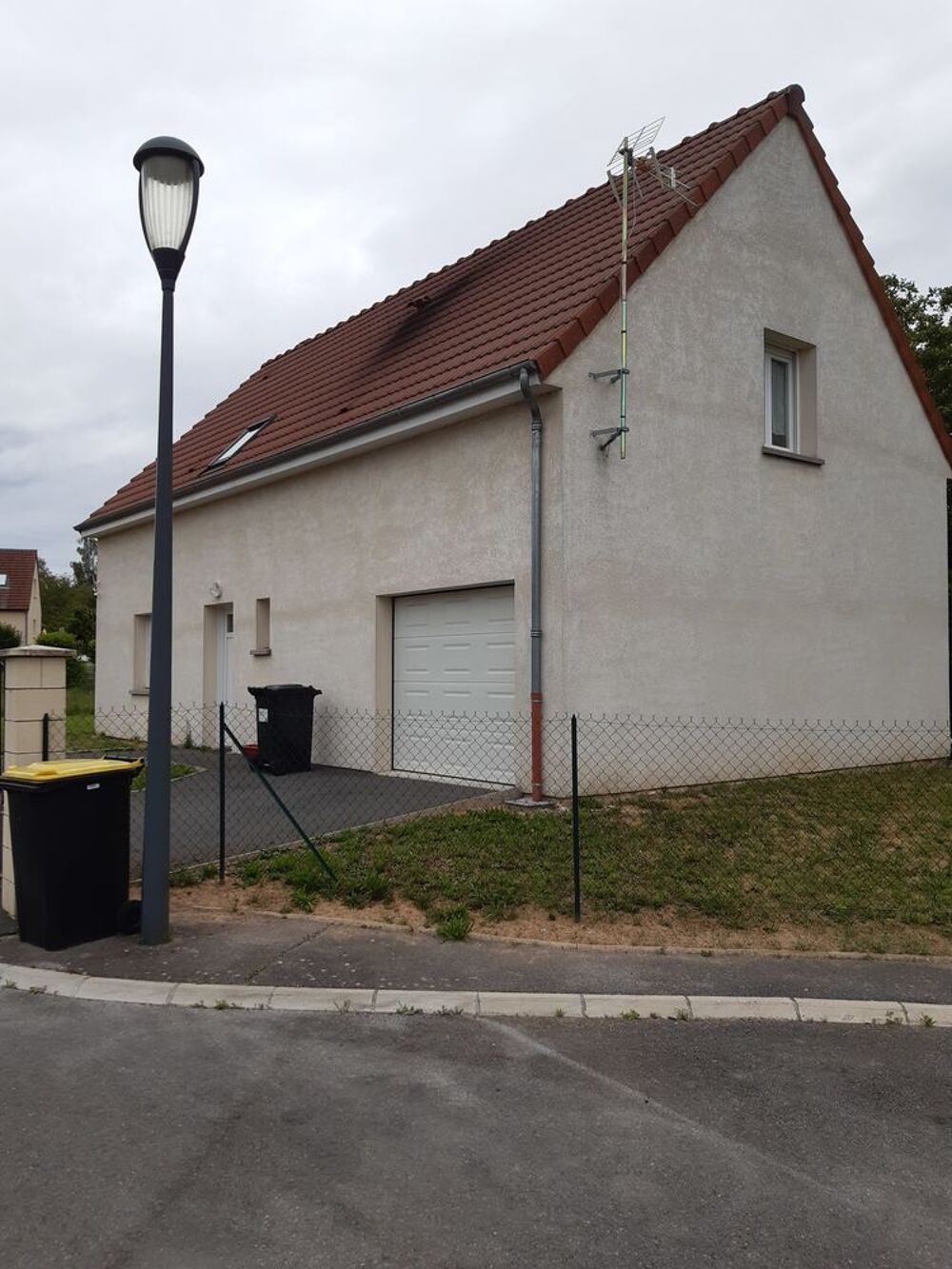 Location Maison Charmante maison de ville à Chauny Chauny