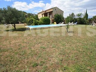  Villa à louer 10 pièces 280 m²