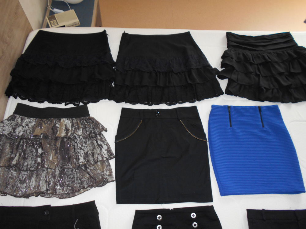 9 Jupes 34/36 neuves Vêtements