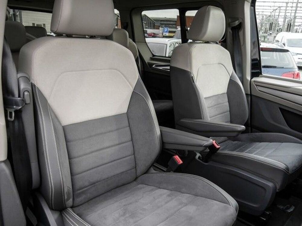 MULTIVAN Multivan Court 1.4 eHybrid 218 DSG6 Life 2022 occasion 69007 Lyon