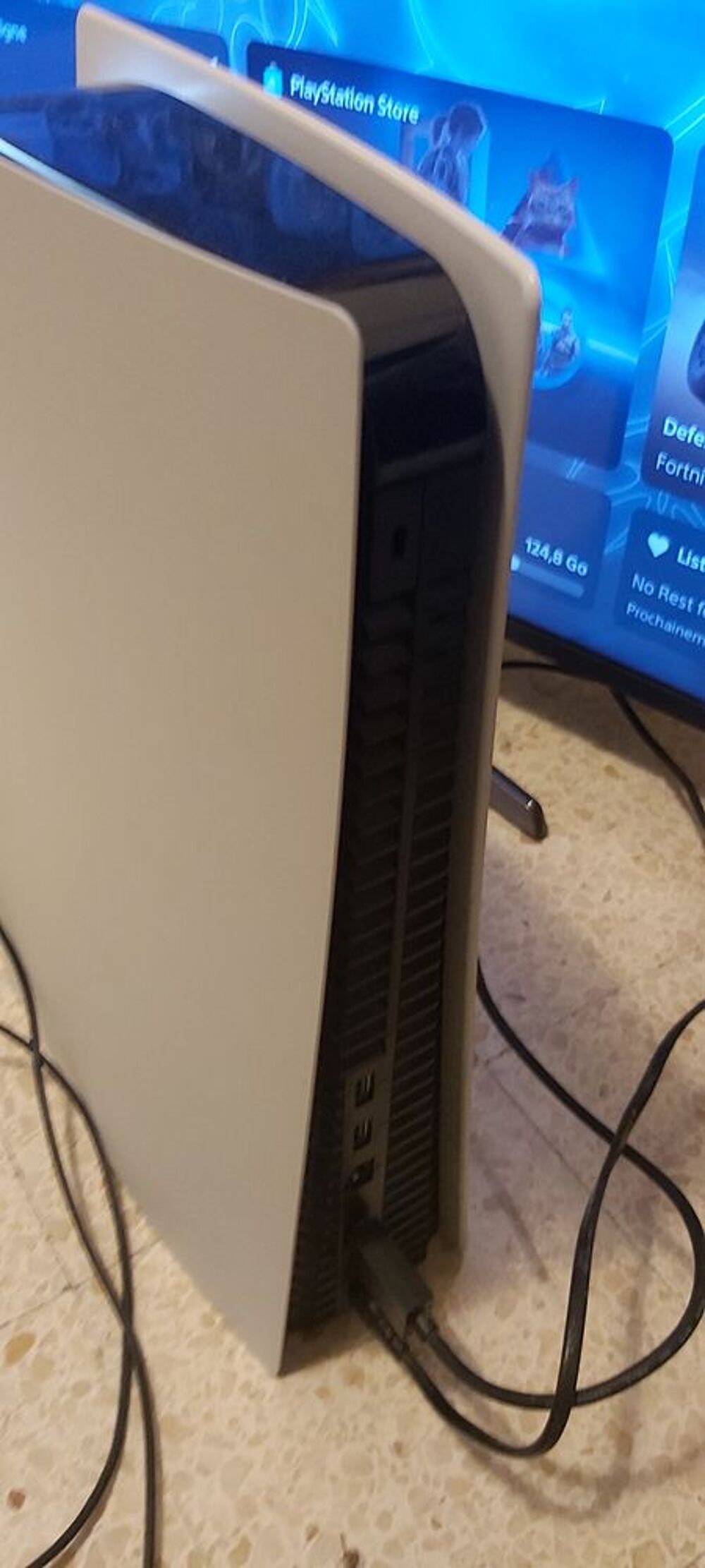 ps5 avec lecteur disque int&eacute;gr&eacute; Consoles et jeux vid�os