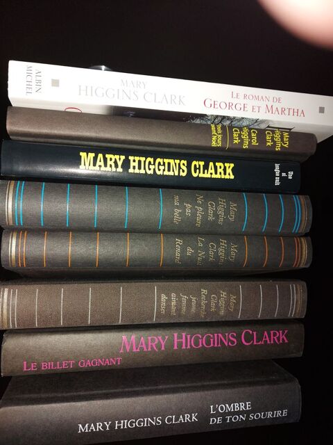 Livres Mary Higgins Clark (lot) 7 Portes-ls-Valence (26)