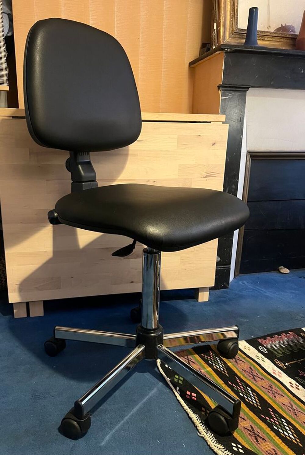 Si&egrave;ge de bureau/atelier &agrave; roulettes high tech Meubles