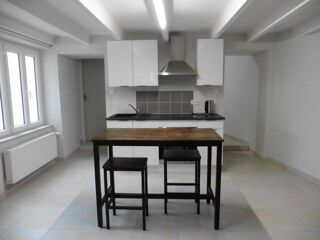  Maison � louer 5 pi�ces 90 m� Coulonges-sur-l'autize