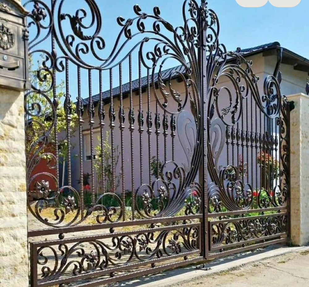 Grand portail en fer forg&eacute; Bricolage