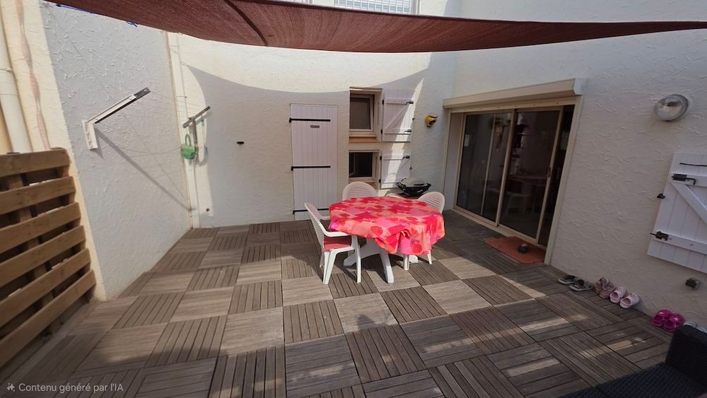 Vente Villa LE CAP D'AGDE : Résidence située directement aux abords de la plage de la Roquille, résidence calme de standing: Villa 4 pièces / mezzanine / 2 terrasses. Le cap d agde