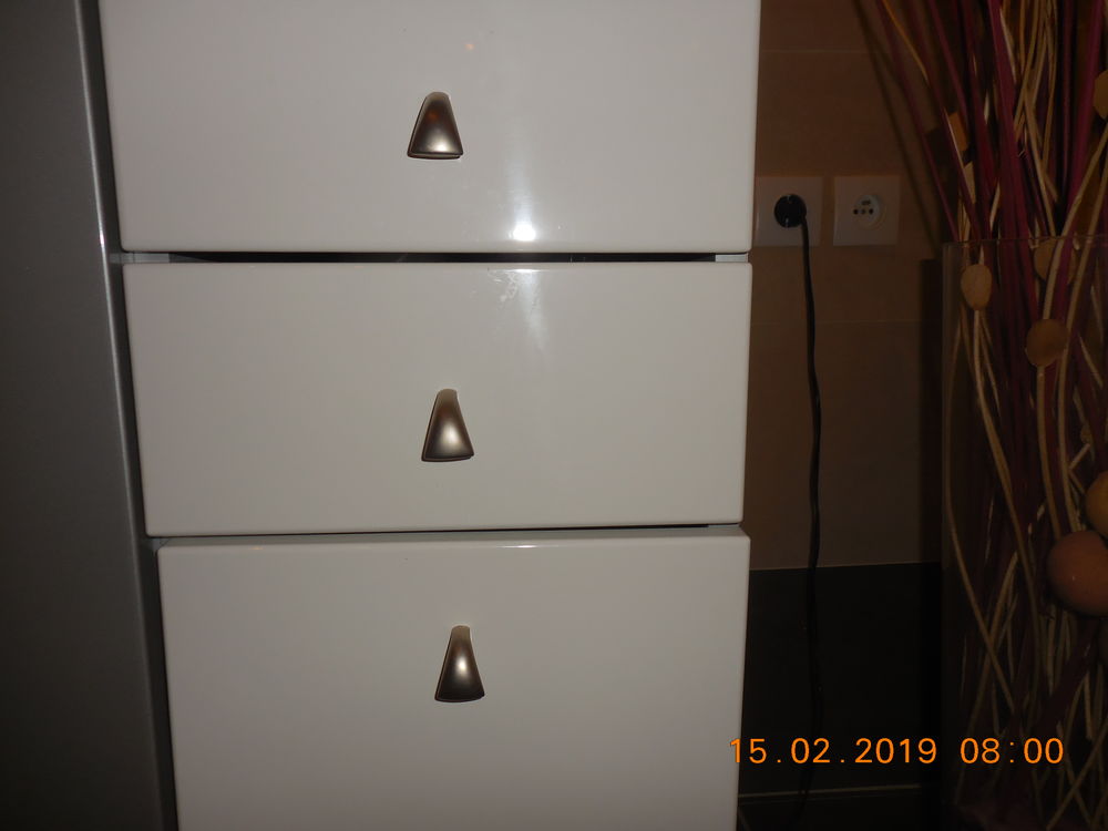7 poign&eacute;es de porte neufs tiroir salle de bain Bricolage