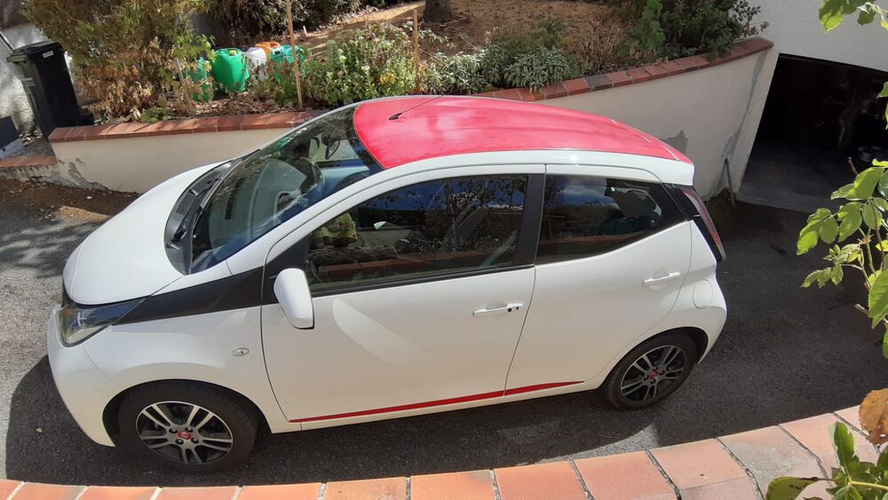 Aygo 1.0 VVT-i x-play 2014 occasion 86100 Antran