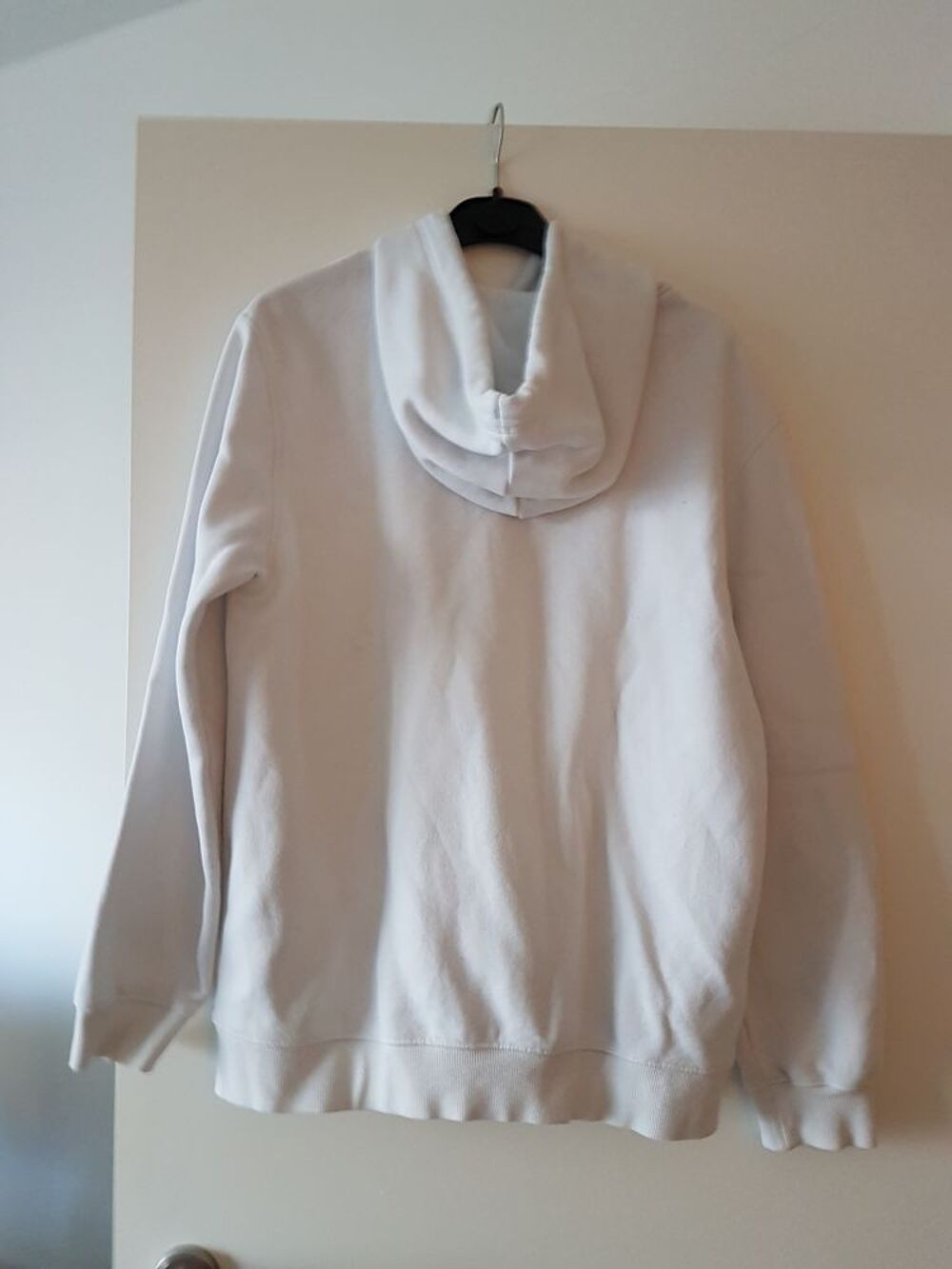 PULL Blanc Taille M Vêtements