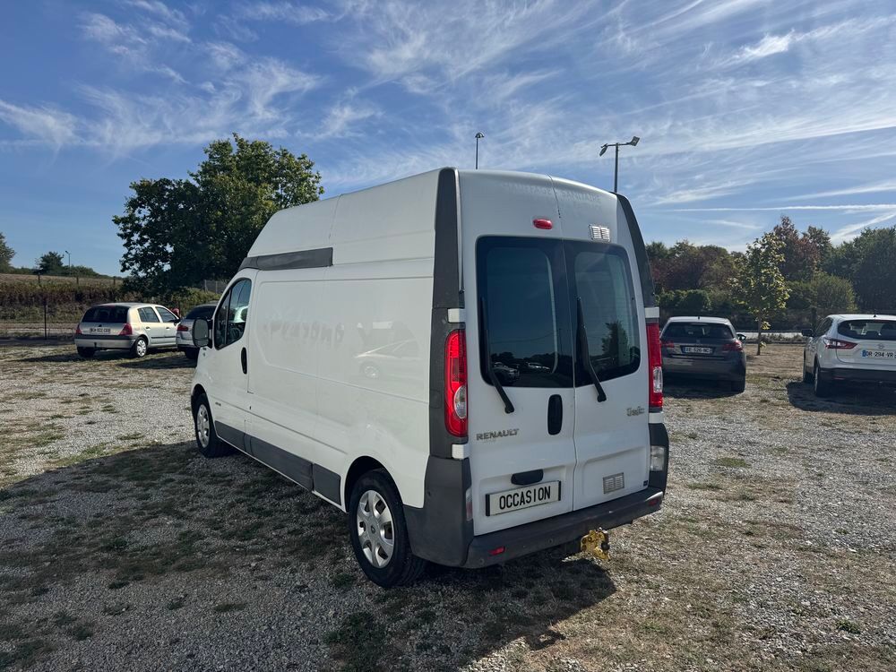 Trafic TRAFIC FGN DCI 115 L2H2 1200 KG CONFORT EURO 5 2013 occasion 56400 Brech