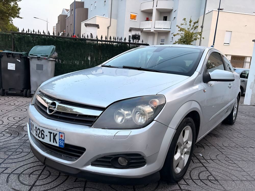 Astra GTC 1.9 CDTI - 120 Cosmo Panoramique A 2005 occasion 93700 Drancy