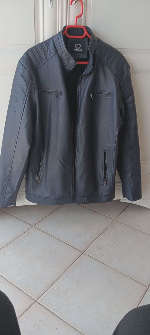 Veste faon cuir bleu marine 15 La Valentine (13)